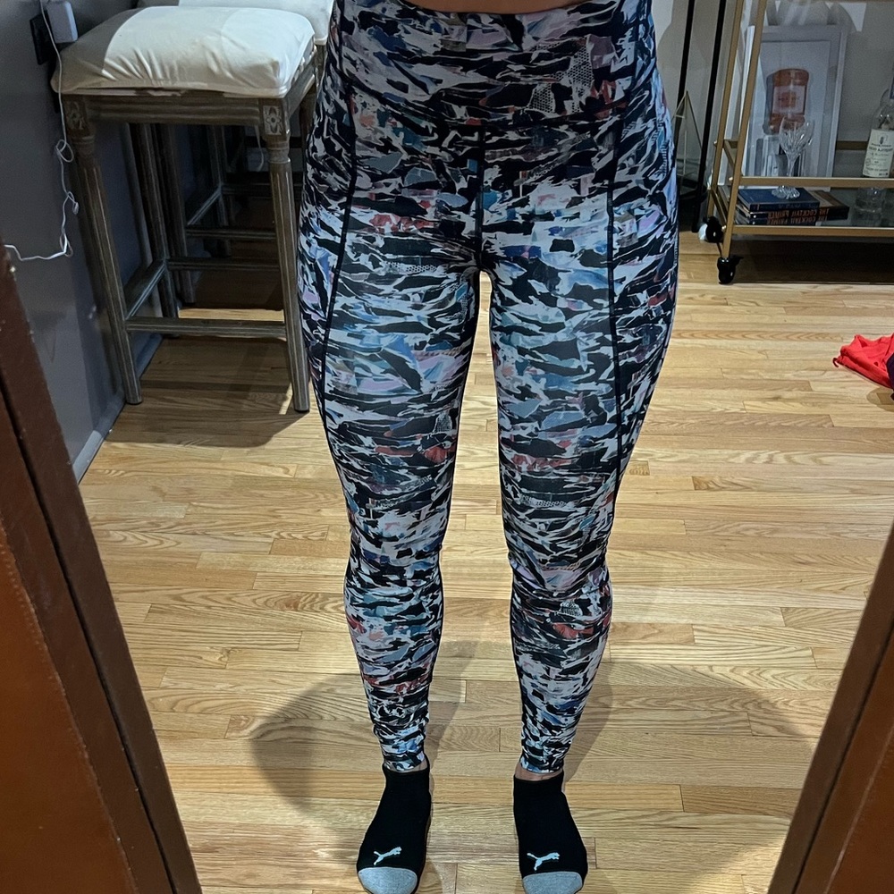 Lululemon workout pants 6